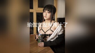 kcf9.com-2024年2月，推特第一神乳【桃园娜美】，乳浪翻飞性爱订阅，奶子很大，罩杯应该有H性爱啪啪 大乳房乱颤1