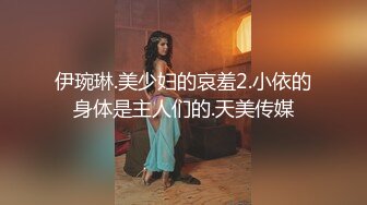 尤物级美少妇练习跆拳道 宽松白色衣服香艳露出