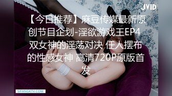 学妹在桌底勾引我