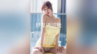 【极品重磅❤️完美露脸】超美网红女神『小奶瓶』和肌肉男友激情啪啪私拍流出 被操得死去活来 深情舔鸡深喉