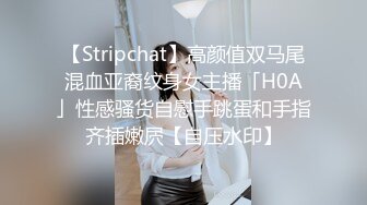 西北民族大学军训女学员激情热舞不慎导致两颗巨乳露出！就算露奶跳也要跳完舞蹈！多角度全网最全版本！