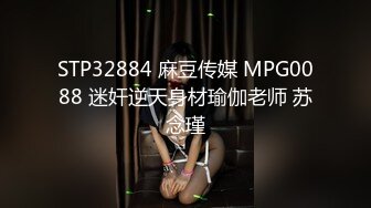 光头女儿今晚回来了父女迫不及待就操逼