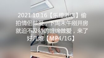 STP28943 大波浪极品美御姐！大长腿黑色网袜！地上假屌骑坐，抬腿深插骚逼，从下往上视角极度诱惑