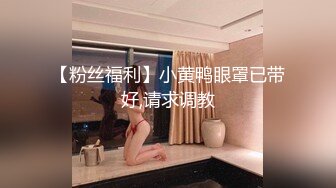   偷拍牛人步行街尾随偷拍修长美腿白色连衣裙美女下面内裤前后透明能清晰