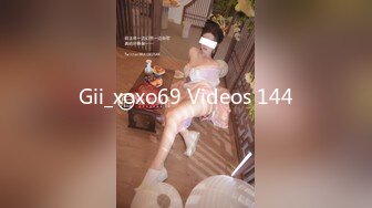 11/30最新 小美女全裸洗澡给男友打飞机女上位打桩啪啪做爱VIP1196