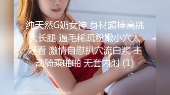   妖艳黄发纹身妹子，全程露脸卖力，看上去销魂深喉，女上位暴力打深桩