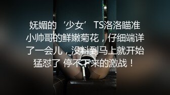  两个超美的学妹露脸跟小哥在家玩4P啪啪直播诱惑狼友，年轻粉嫩玩的开